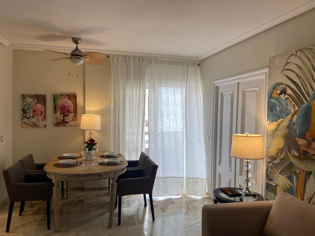 Precioso Apartamento Los Remedios Triana Plaza Espana Y Centro Historico Sevilha Exterior foto
